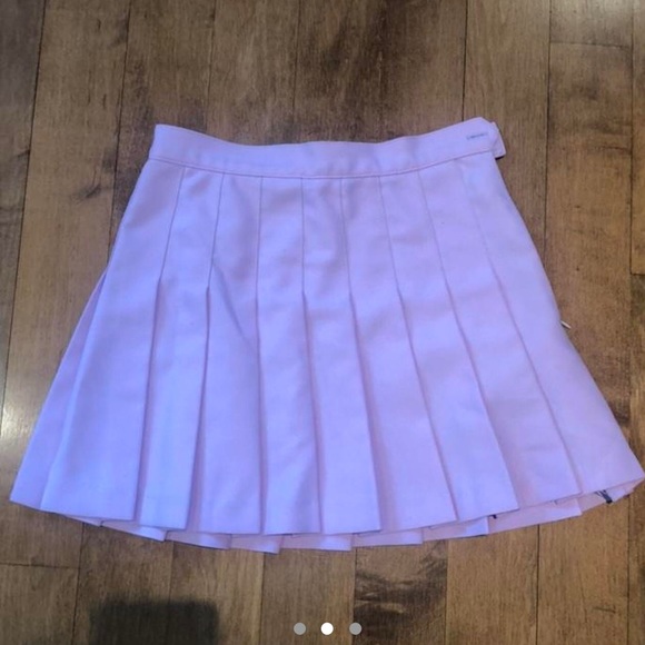 American Apparel Tennis Skirt in Lilac - Picture 2 of 3